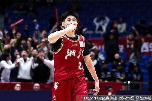 直播吧:中国男篮短训营补充李悦洲和程帅澎配图